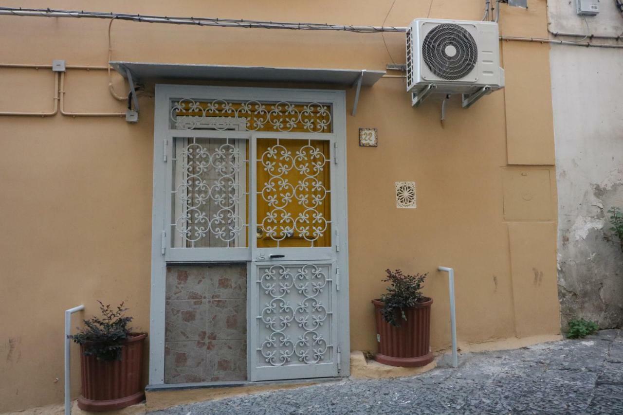 Giallo Napoli Exterior photo